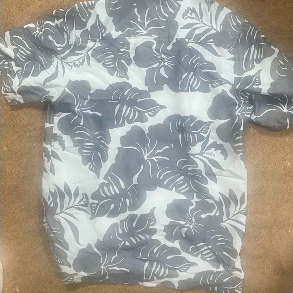 Boys 16-18 button down shirt….Brand is Quiksilver….blue shirt